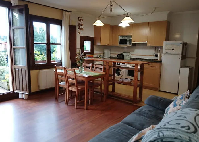 Acogedor Bajo Con Terraza Y Vistas