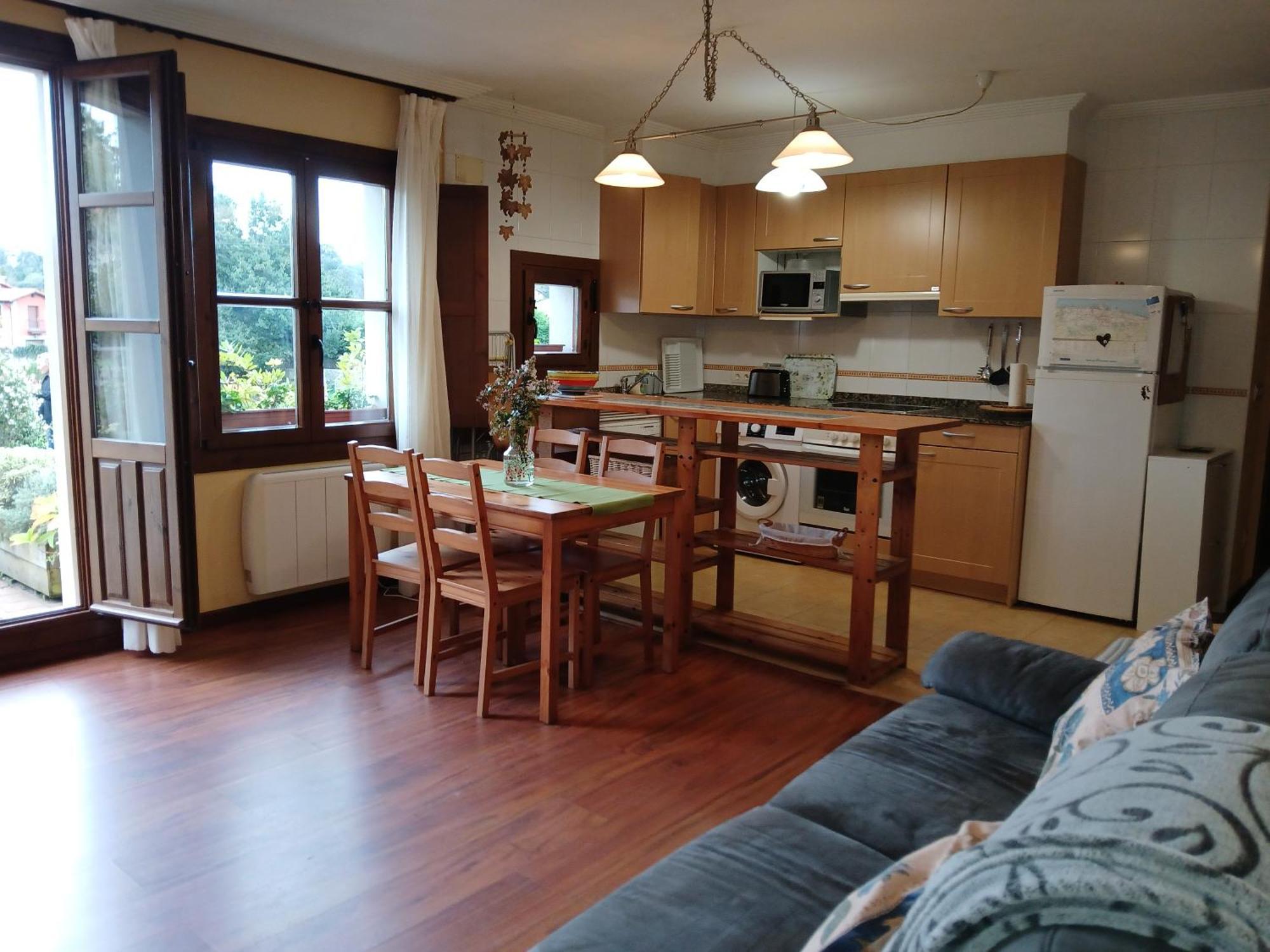 Apartment Acogedor Bajo Con Terraza Y Vistas Nueva De Llanes